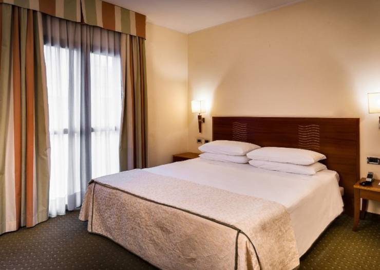 Classic double Hotel Dei Cavalieri Caserta**** CASERTA Classic double Hotel Dei Cavalieri Caserta**** CASERTA