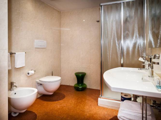 Superior triple room Hotel Dei Cavalieri Caserta**** CASERTA Superior triple room Hotel Dei Cavalieri Caserta**** CASERTA