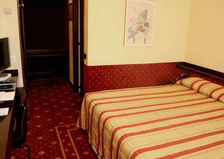 Standard double room Hotel Excelsior San Marco**** BERGAMO Standard double room Hotel Excelsior San Marco**** BERGAMO
