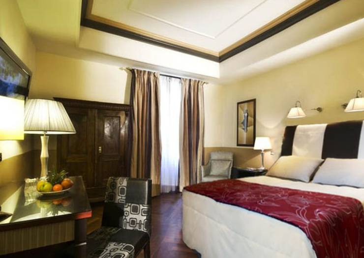 Superior triple room Hotel Royal Court**** ROME