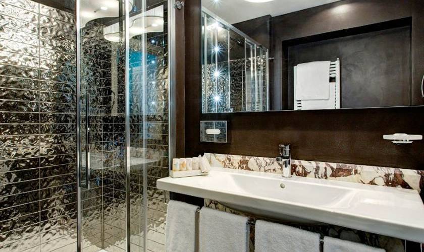 Camera premium matrimoniale Mascagni Luxury Rooms & Suites**** ROMA Camera premium matrimoniale Mascagni Luxury Rooms & Suites**** ROMA