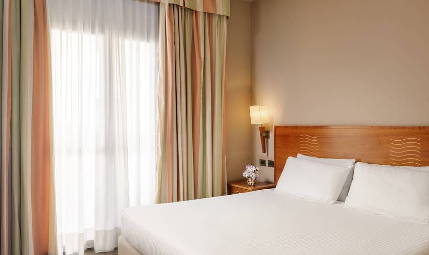 Family room Hotel Dei Cavalieri Caserta**** CASERTA Family room Hotel Dei Cavalieri Caserta**** CASERTA
