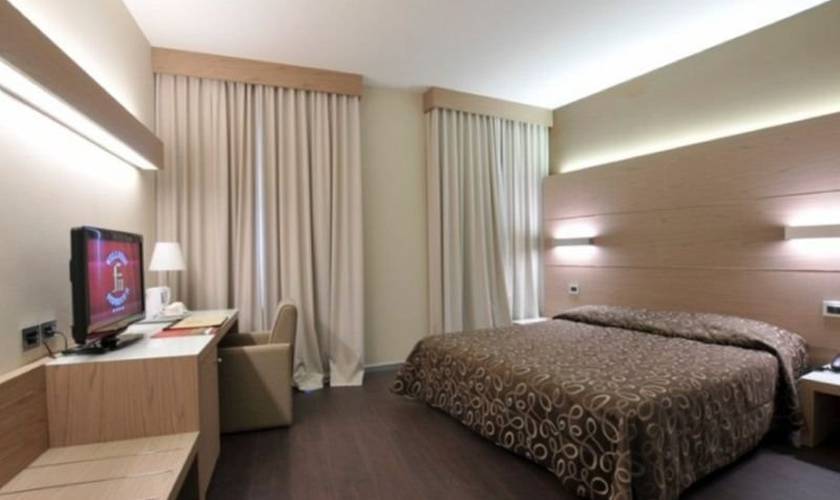 Superior double room Hotel Federico II**** ANCONA-JESI Superior double room Hotel Federico II**** ANCONA-JESI