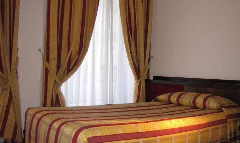 Camera standard singola Hotel Excelsior San Marco**** BERGAMO Camera standard singola Hotel Excelsior San Marco**** BERGAMO
