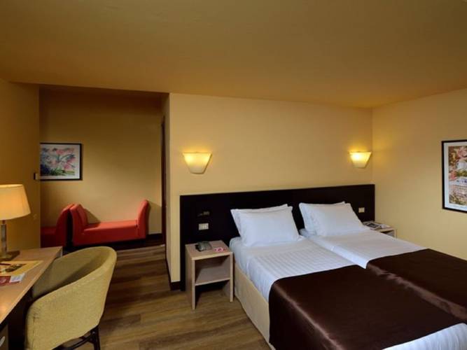 Room Hotel Carlton*** FERRARA