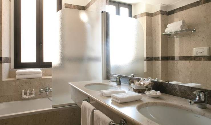 Standard double room katane palace hotel**** catania Standard double room katane palace hotel**** catania