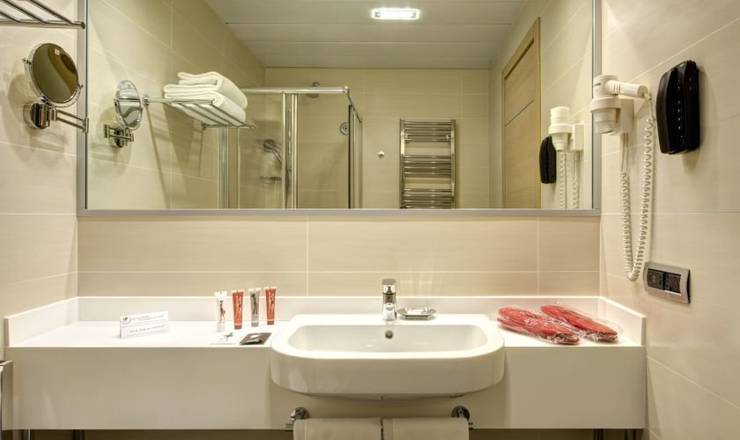 Small double room IQ Hotel Roma**** ROME Small double room IQ Hotel Roma**** ROME