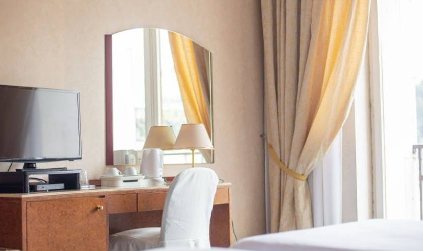 Deluxe twin room Hotel Excelsior San Marco**** BERGAMO Deluxe twin room Hotel Excelsior San Marco**** BERGAMO
