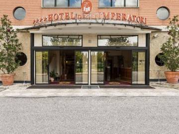 Ingresso hotel degli imperatori**** roma Ingresso hotel degli imperatori**** roma