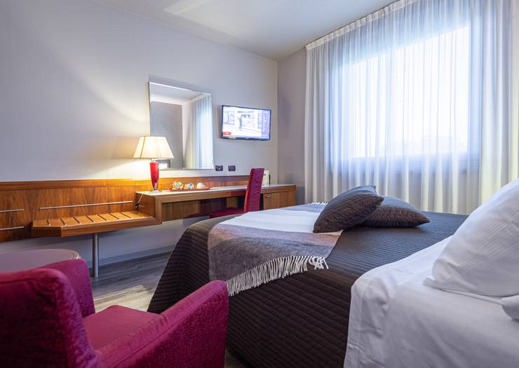Camera tripla First Hotel Malpensa**** MILANO-MALPENSA Camera tripla First Hotel Malpensa**** MILANO-MALPENSA