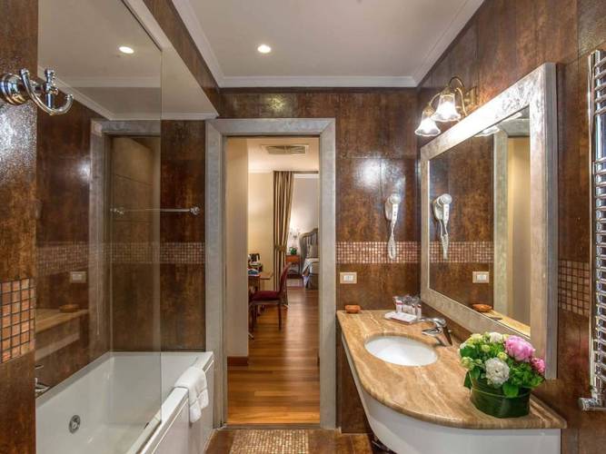 Family room hotel forum**** rome Family room hotel forum**** rome