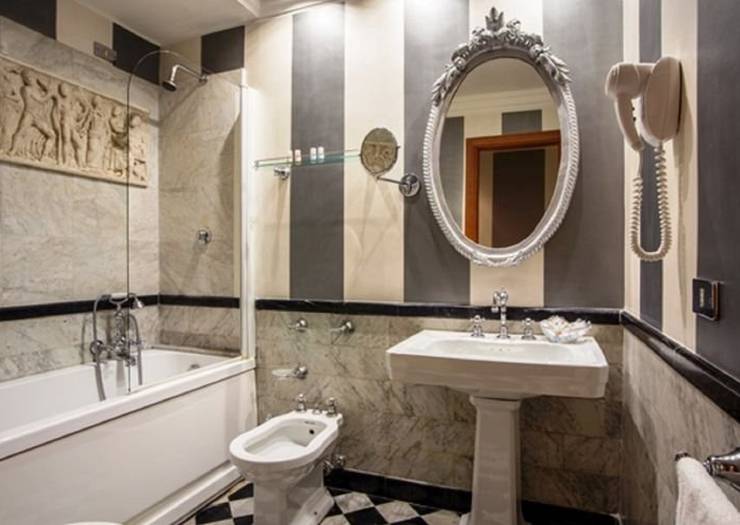 Camera deluxe matrimoniale Hotel Royal Court**** ROMA Camera deluxe matrimoniale Hotel Royal Court**** ROMA