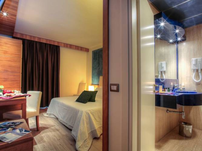Standard double room hotel galilei**** pisa Standard double room hotel galilei**** pisa