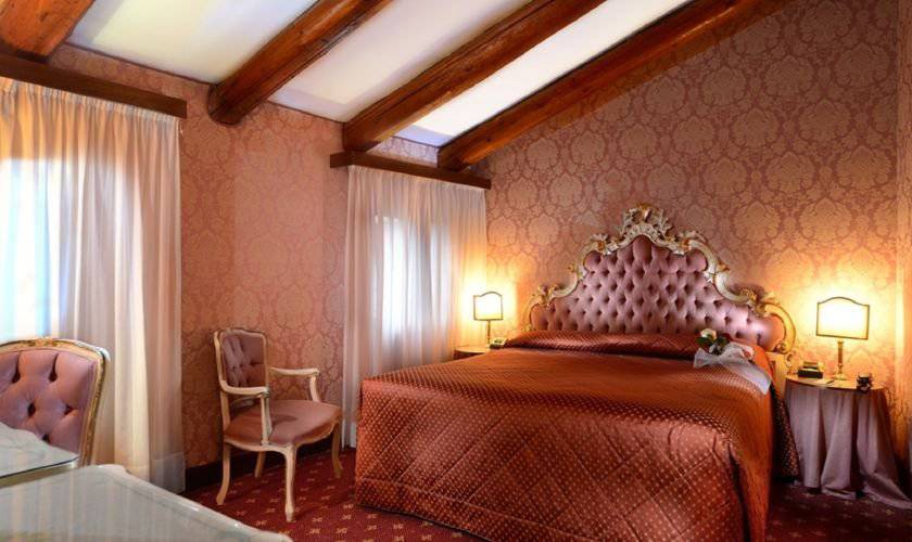 Camera classic matrimoniale Hotel Rialto**** VENEZIA Camera classic matrimoniale Hotel Rialto**** VENEZIA