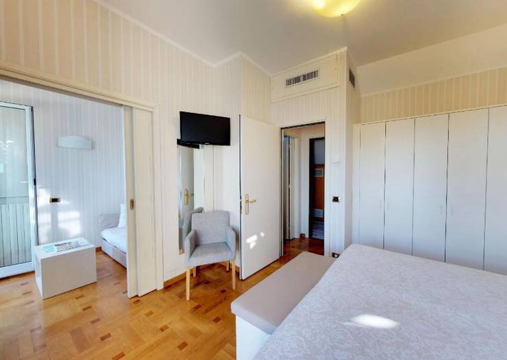 Junior suite for 4 people Hotel Metropole & Santa Margherita**** SANTA MARGHERITA LIGURE Junior suite for 4 people Hotel Metropole & Santa Margherita**** SANTA MARGHERITA LIGURE