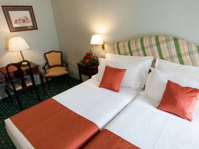 Classic twin room hotel victoria**** turin Classic twin room hotel victoria**** turin