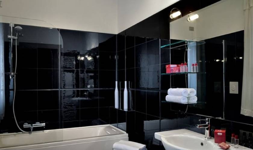 Triple room Hotel Carlton*** FERRARA Triple room Hotel Carlton*** FERRARA