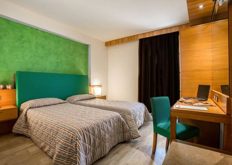 Standard twin room Hotel Galilei**** PISA