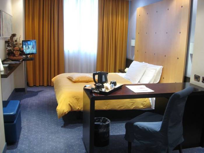 Camera a due letti hotel degli imperatori**** roma Camera a due letti hotel degli imperatori**** roma
