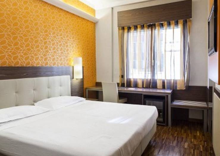Camera premium tripla Hotel Des Etrangers*** MILANO Camera premium tripla Hotel Des Etrangers*** MILANO