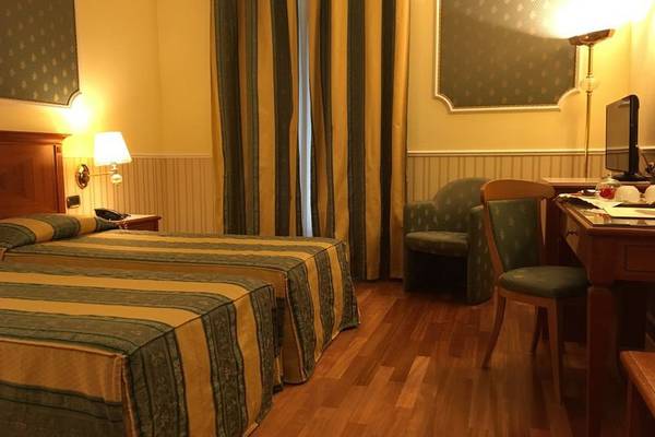 Classic twin room Andreola Central Hotel**** in MILAN