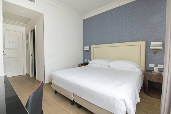 Queen Room Hotel Excelsior San Marco**** in BERGAMO