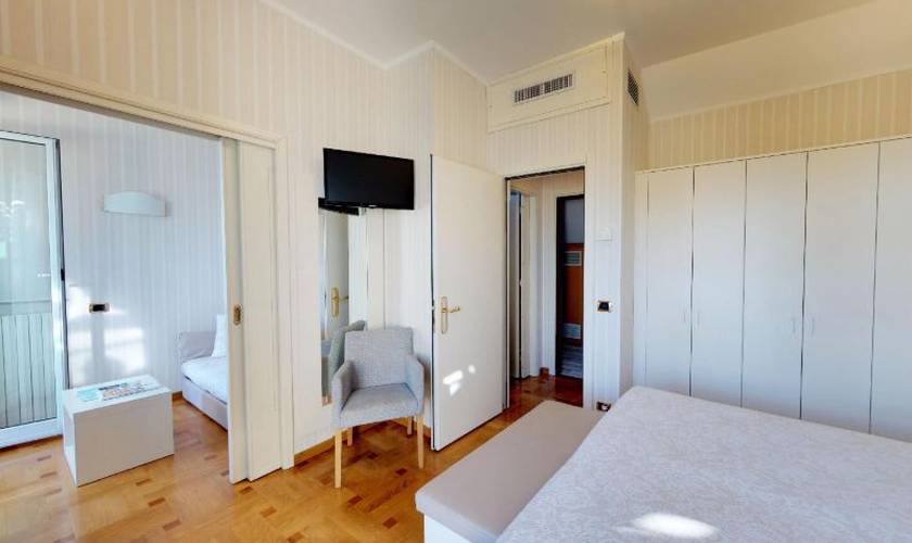 Junior suite for 3 people Hotel Metropole & Santa Margherita**** SANTA MARGHERITA LIGURE