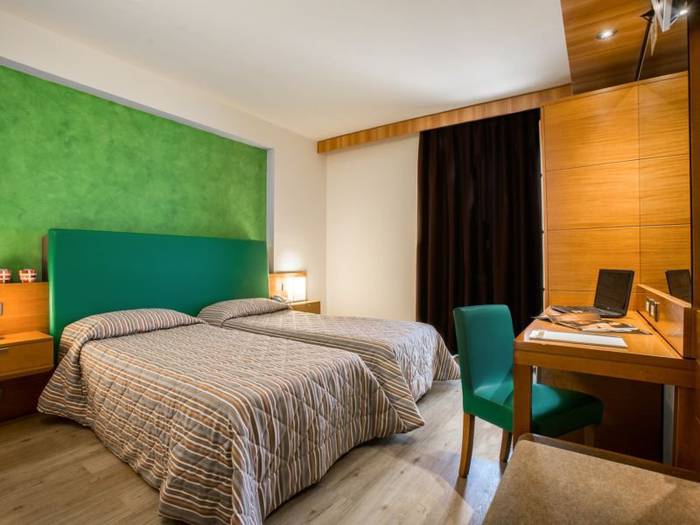 Standard twin room hotel galilei**** pisa Standard twin room hotel galilei**** pisa