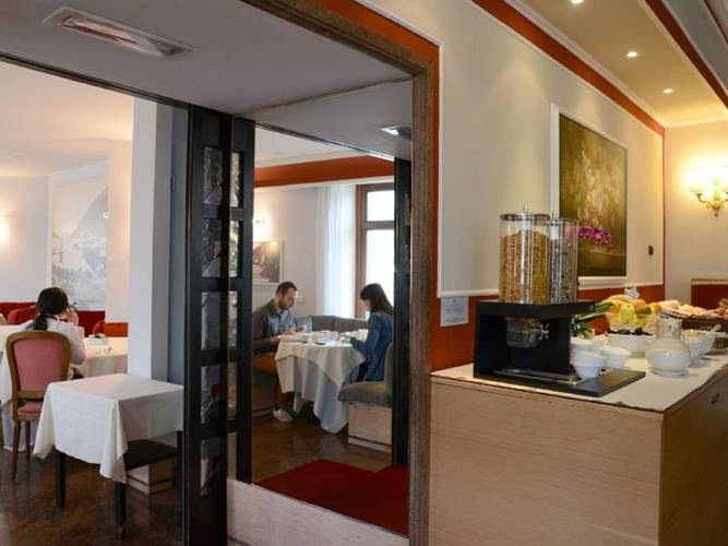 Buffet breakfast Hotel Metropole & Suisse Au Lac**** COMO
