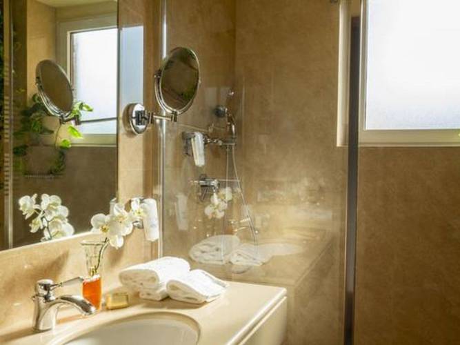 Superior double or twin beds room hotel accademia**** verona Superior double or twin beds room hotel accademia**** verona