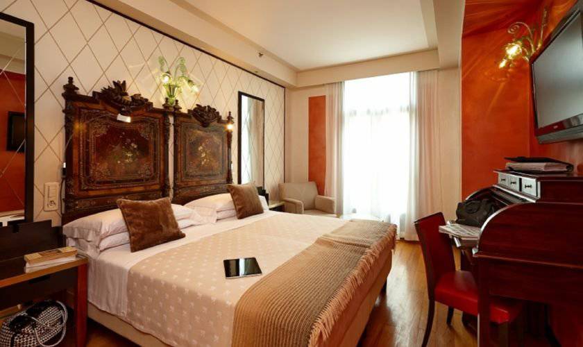 Camera classic matrimoniale o due letti Hotel Saturnia & International**** VENEZIA Camera classic matrimoniale o due letti Hotel Saturnia & International**** VENEZIA