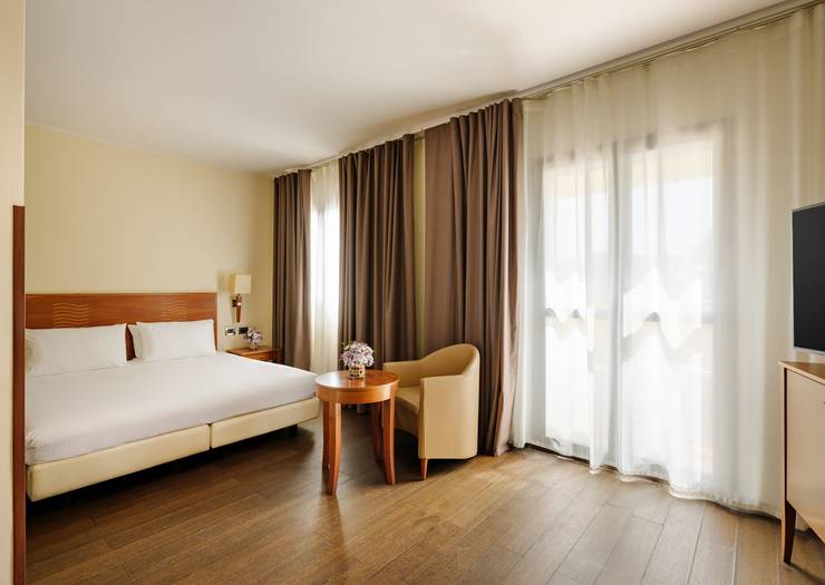 Junior suite Hotel Dei Cavalieri Caserta**** CASERTA