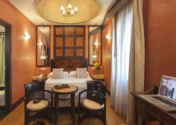 Triple room Hotel Saturnia & International**** VENICE Triple room Hotel Saturnia & International**** VENICE
