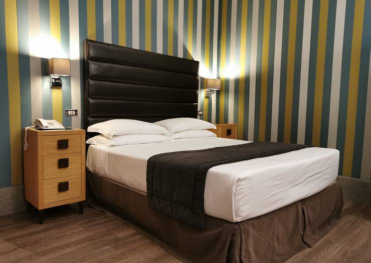 Camera standard matrimoniale Hotel Royal Court**** ROMA Camera standard matrimoniale Hotel Royal Court**** ROMA