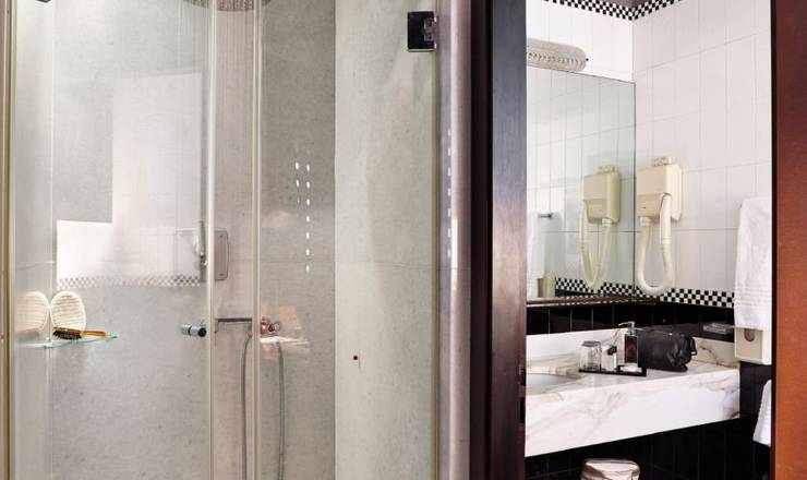 Superior double room hotel saturnia & international**** venice Superior double room hotel saturnia & international**** venice