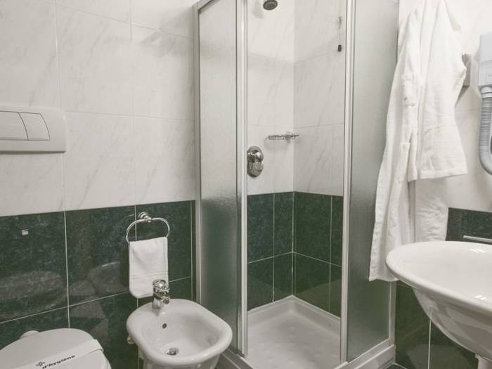Deluxe single room hotel excelsior san marco**** bergamo Deluxe single room hotel excelsior san marco**** bergamo