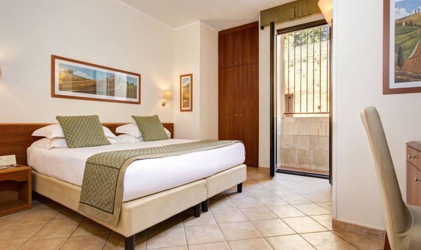 Economy double room Hotel Athena**** SIENA Economy double room Hotel Athena**** SIENA