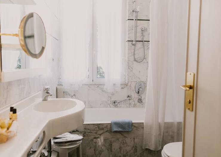 Double room with garden-sea view Hotel Metropole & Santa Margherita**** SANTA MARGHERITA LIGURE Double room with garden-sea view Hotel Metropole & Santa Margherita**** SANTA MARGHERITA LIGURE