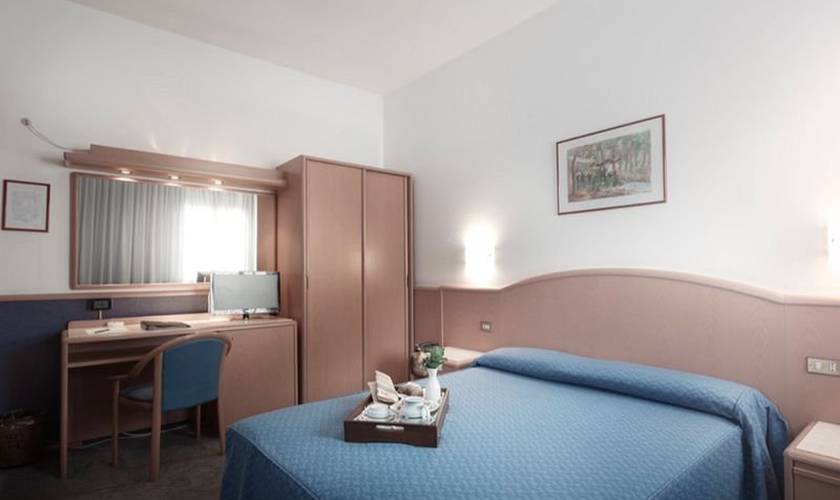 Superior room with double or twin beds Alfa Fiera Hotel**** VICENZA Superior room with double or twin beds Alfa Fiera Hotel**** VICENZA