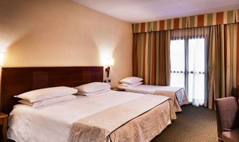Business triple room Hotel Dei Cavalieri Caserta**** CASERTA Business triple room Hotel Dei Cavalieri Caserta**** CASERTA