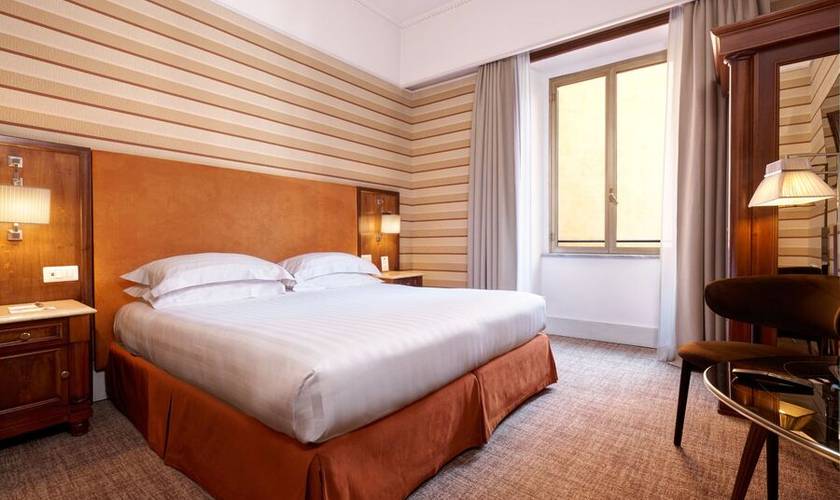 Camera classic matrimoniale Hotel Mascagni**** ROMA Camera classic matrimoniale Hotel Mascagni**** ROMA