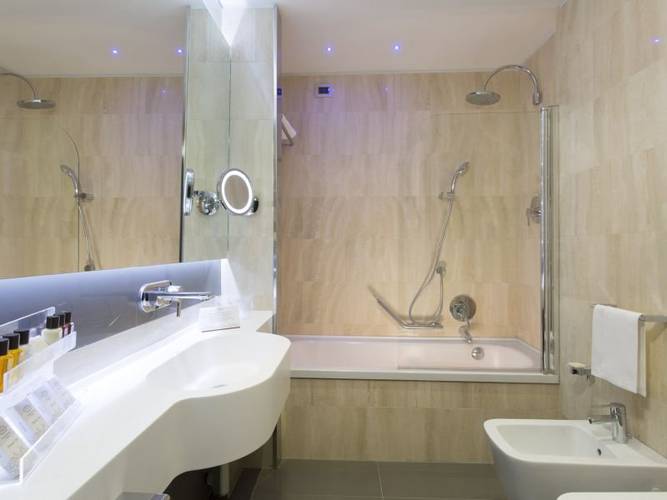 Comfort double room hotel artemide**** rome Comfort double room hotel artemide**** rome