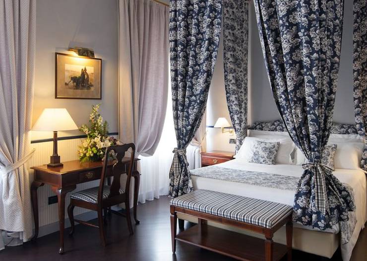 Deluxe queen singola con letto francese Hotel Victoria**** TORINO Deluxe queen singola con letto francese Hotel Victoria**** TORINO