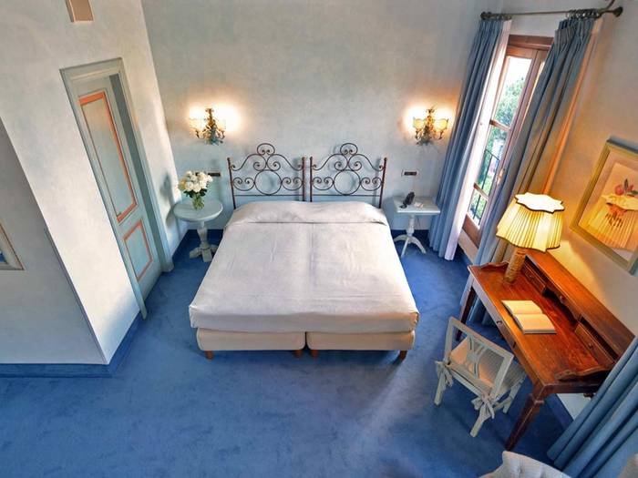 Classic room eith double or twin beds hotel boccaccio**** pisa-calcinaia Classic room eith double or twin beds hotel boccaccio**** pisa-calcinaia
