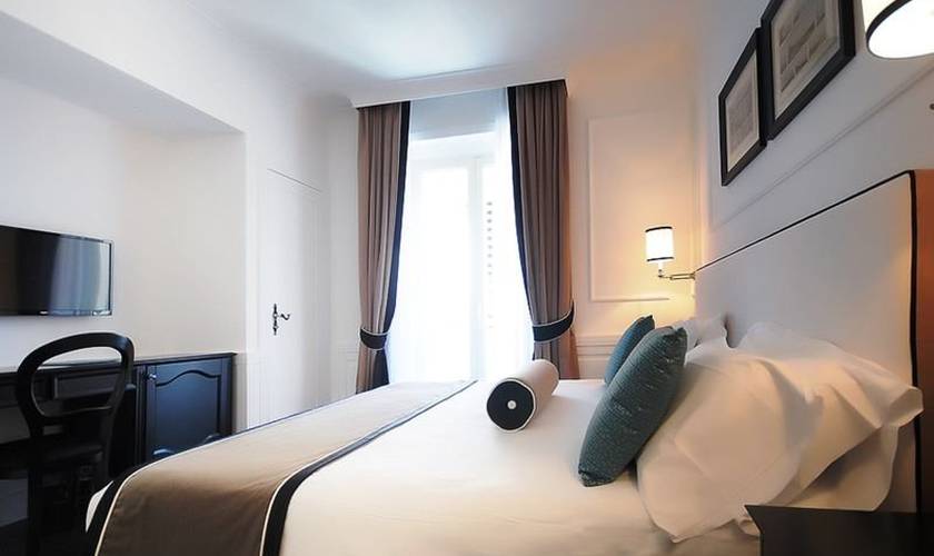 Executive double room Grand Hotel Oriente**** NAPLES Executive double room Grand Hotel Oriente**** NAPLES