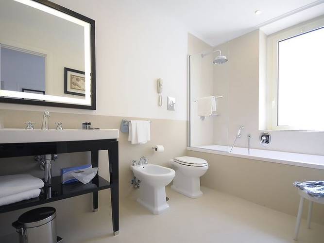 Executive double room grand hotel oriente**** naples Executive double room grand hotel oriente**** naples