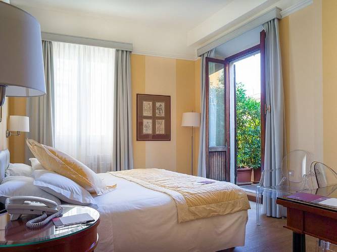 Balcony double room Hotel Gran Duca di York*** MILAN Balcony double room Hotel Gran Duca di York*** MILAN