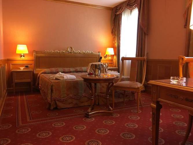 Superior double room andreola central hotel**** milan Superior double room andreola central hotel**** milan