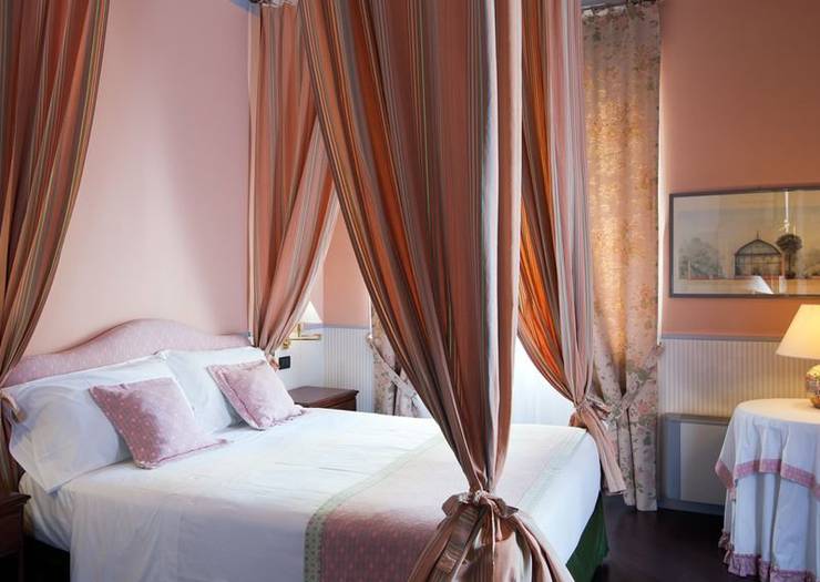 Camera deluxe matrimoniale Hotel Victoria**** TORINO Camera deluxe matrimoniale Hotel Victoria**** TORINO