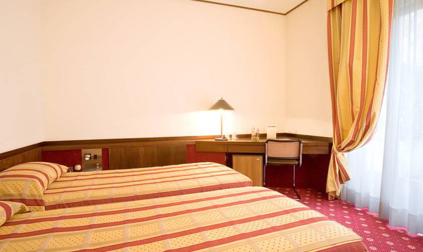 Standard twin room Hotel Excelsior San Marco**** BERGAMO Standard twin room Hotel Excelsior San Marco**** BERGAMO